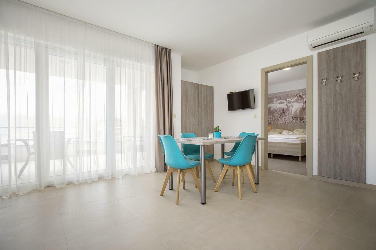 Apartments Capic Marin Baška Exterior foto